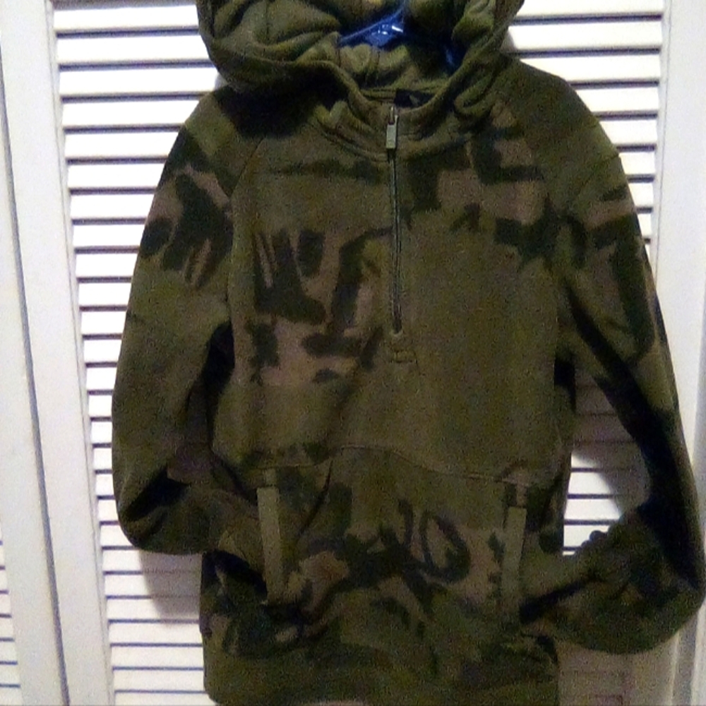 Pull over fleece camo hoodie